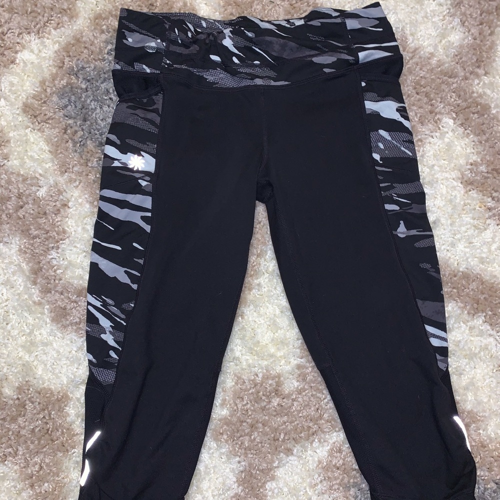 Athleta capri workout pants